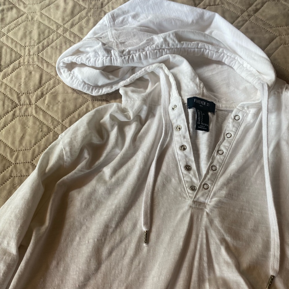 FOREVER 21 White Button Up Lightweight Hoodie